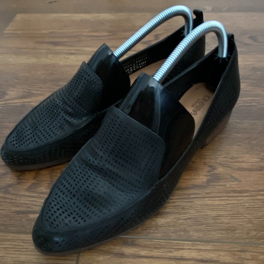 Black Pointed Loafers Crown Vintage size 9.5